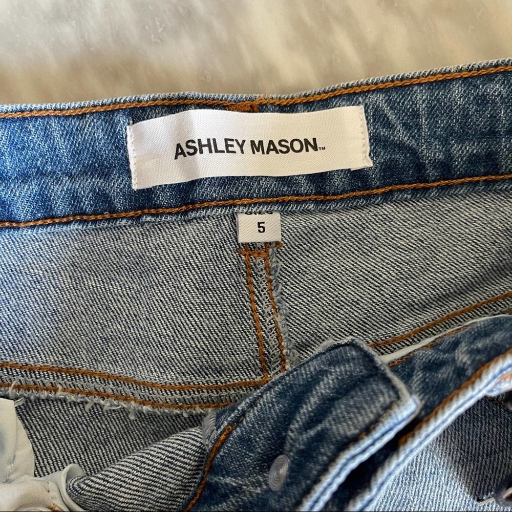 0212 NEW Super High Rise Jeans - Picture 4 of 13